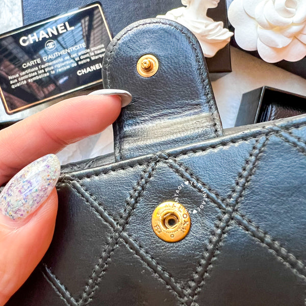 Vintage Chanel Short Wallet - Black