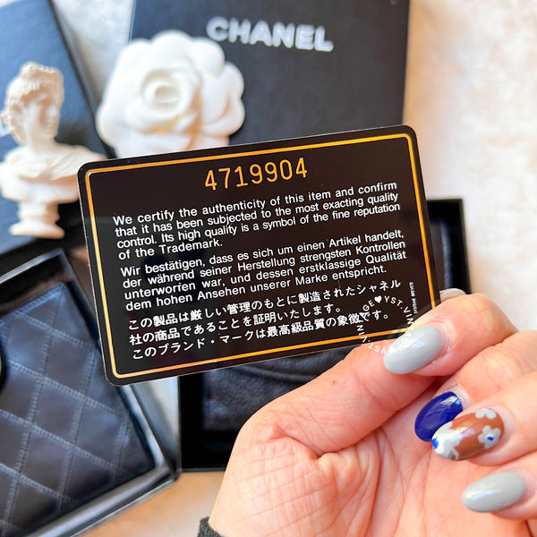 Vintage Chanel Caviar Coco Short Wallet - Black 004