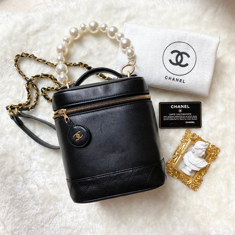 Vintage CHANEL Vertical Vanity Bag - Lambskin Black