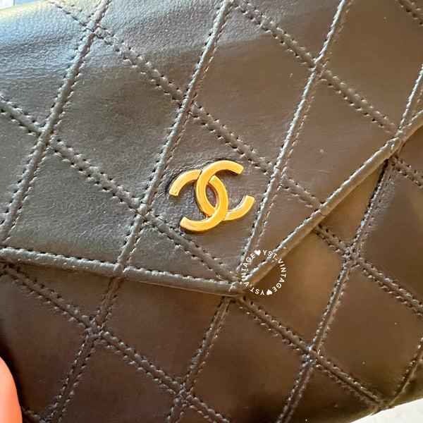 Vintage Chanel Short Wallet - Black