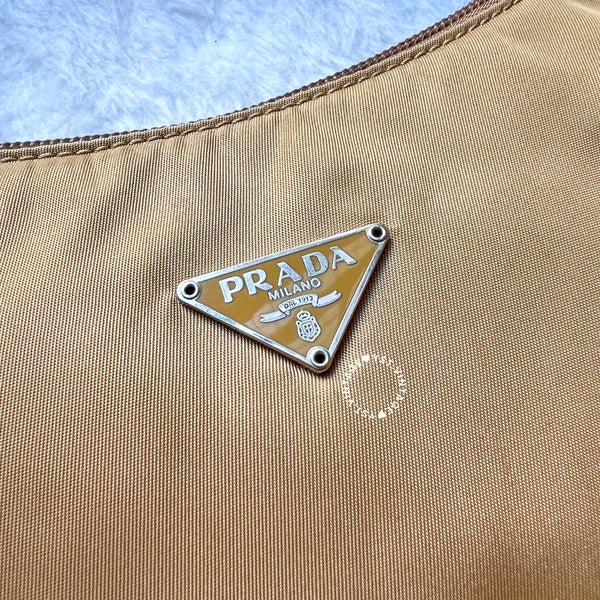 Vintage Prada Hobo Bag - Black / Beige